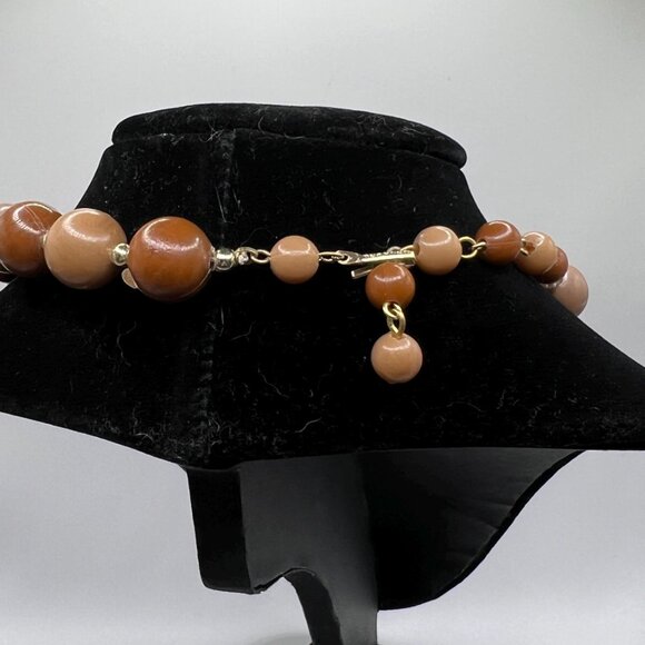 Vintage stamped brown tone bead necklace - Picture 9 of 10